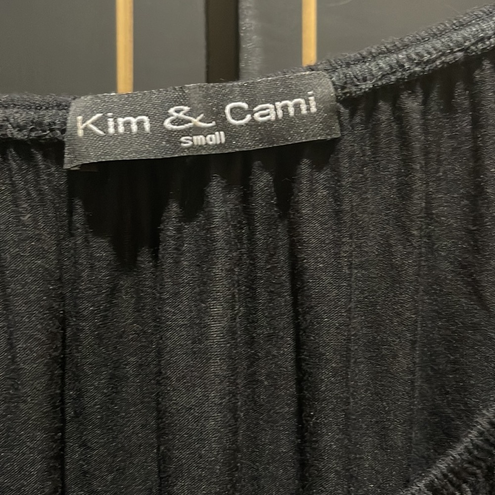 Kim & cami - Picture 2 of 4